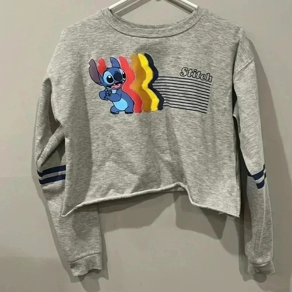 ❤️2/$30❤️[M]Disney  LILO Stitch Gray Crew Neck Cropped Sweatshirt